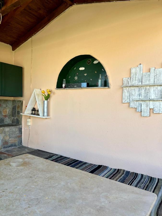 Appartamento Alice House 1 Amarynthos Esterno foto
